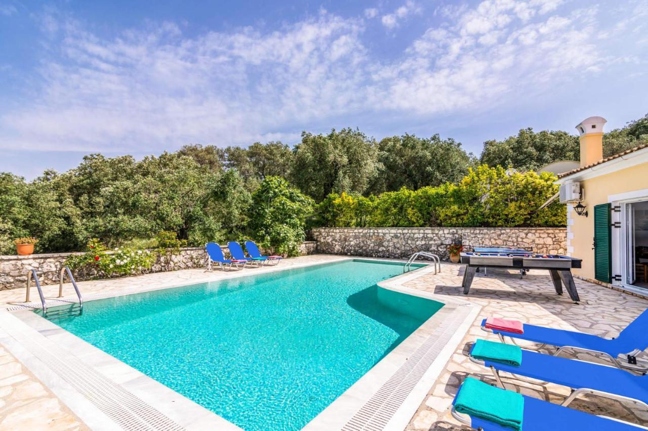 Villa Vingla By Villa Plus Κασσιόπη Εξωτερικό φωτογραφία